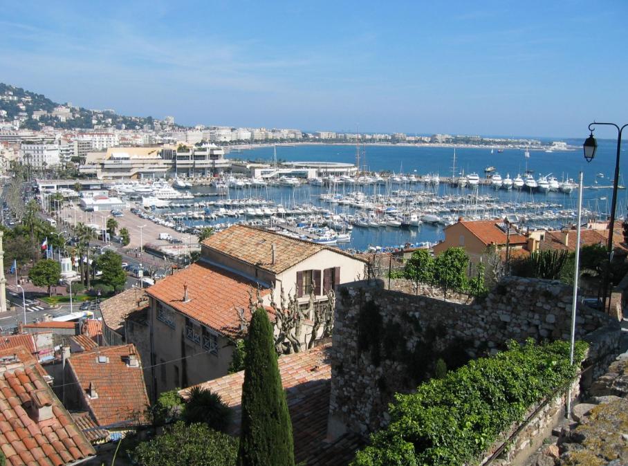 CANNES LUJO CRUCEROS